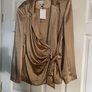 Gorgeous wrap gold top